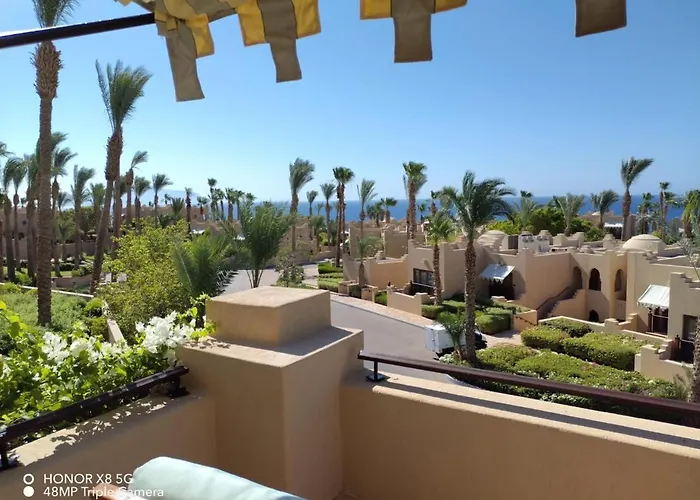 Yamour Royal In Four Seasons Sheikh 5*
